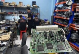 GARAGE Ô TÔ GẦN NHẤT – VES WORKSHOP CHUYÊN ĐIỆN VS ECU Ô TÔ