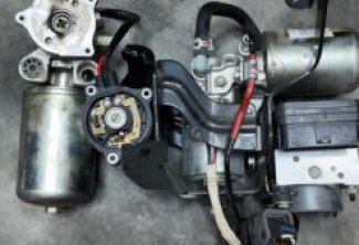 SỬA CHỮA CỤM BƠM ABS LEXUS TẠI VES WORKSHOP